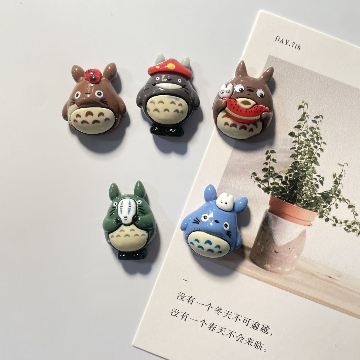 Resin Art Things - Aimant de réfrigérateur en résine Totoro